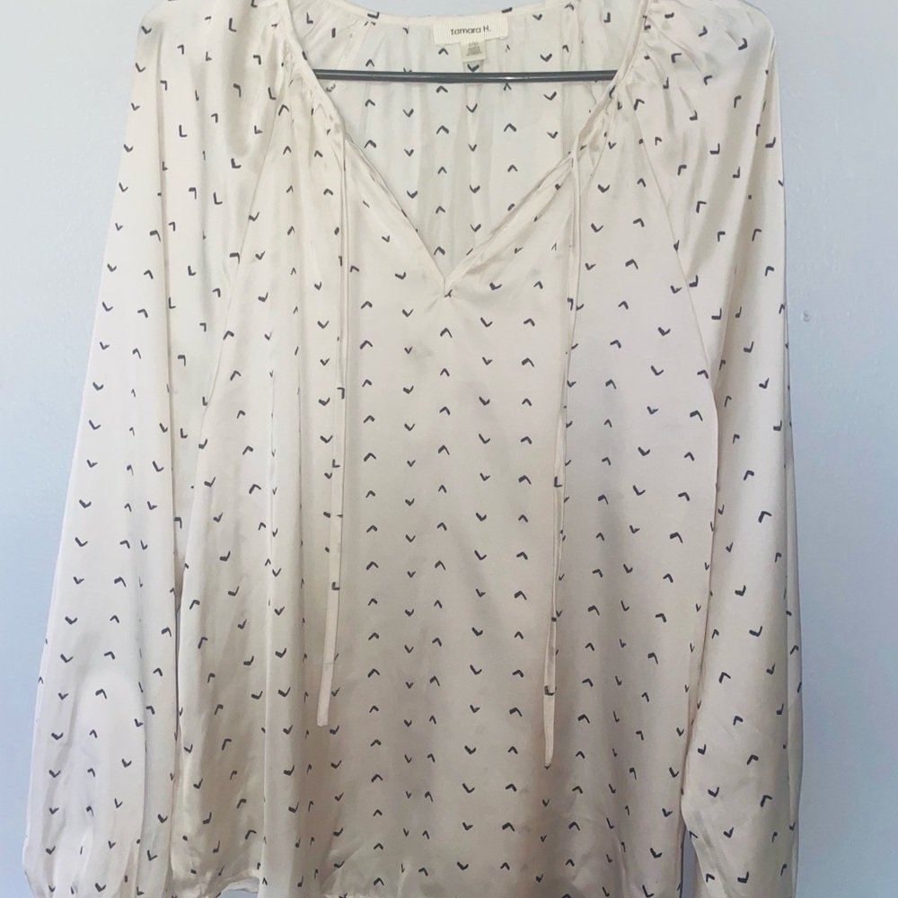 White 3/4 Sleeve Tie Front Tunic